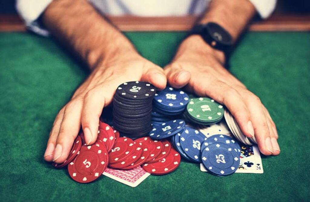 Giải nghĩa các thuật ngữ Poker về vị trí trên bàn chơi